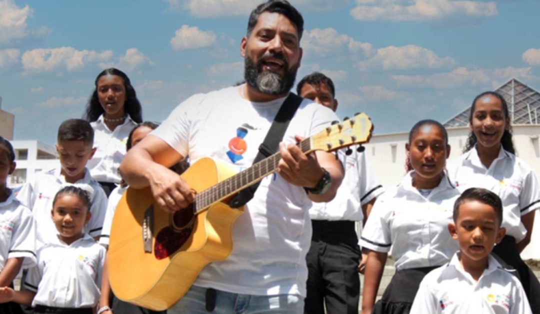 Coros del Tren de la Sonrisa: Oír para creer
